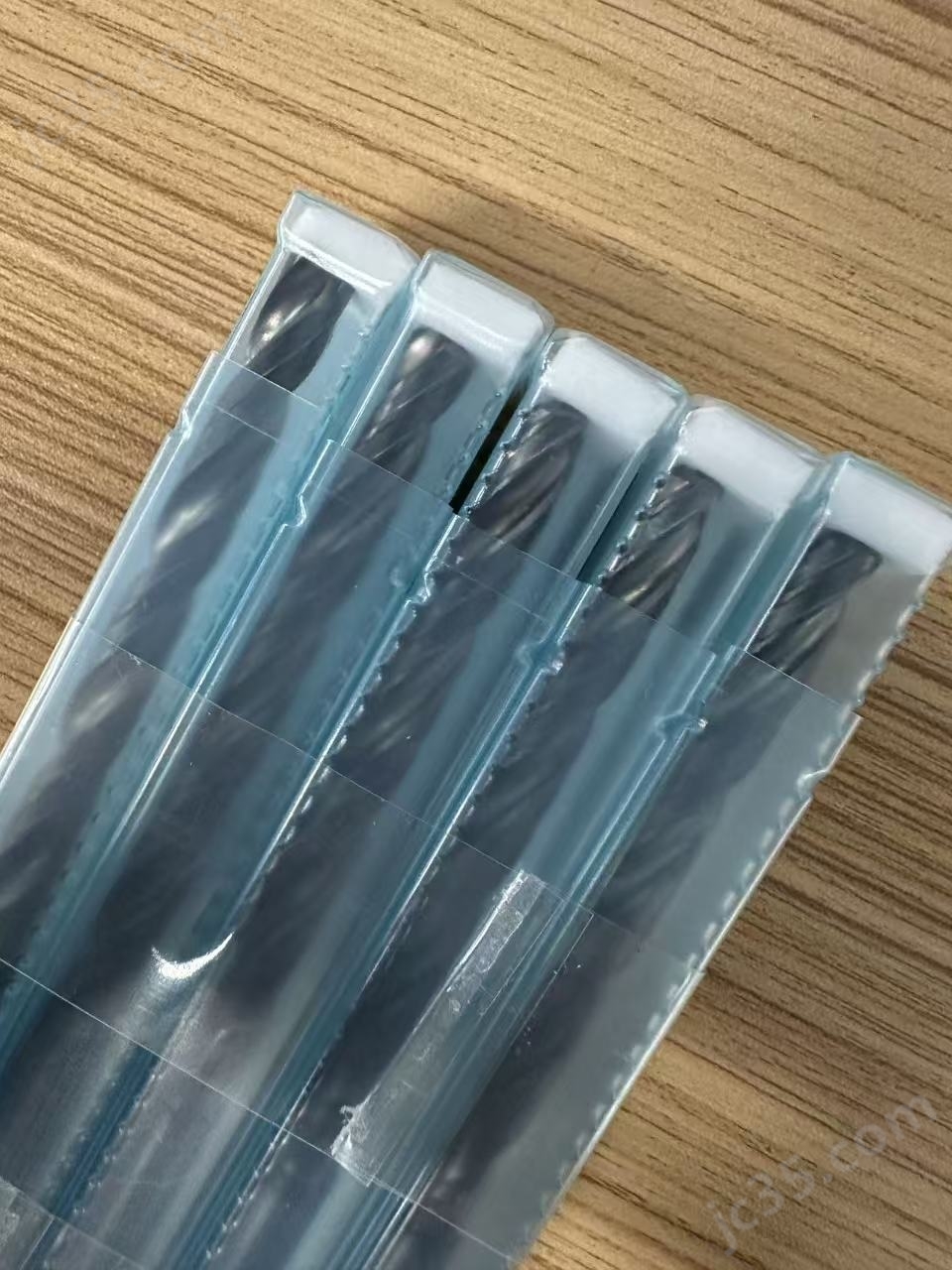 二手OSG-5DSS16-6內(nèi)冷鉆頭