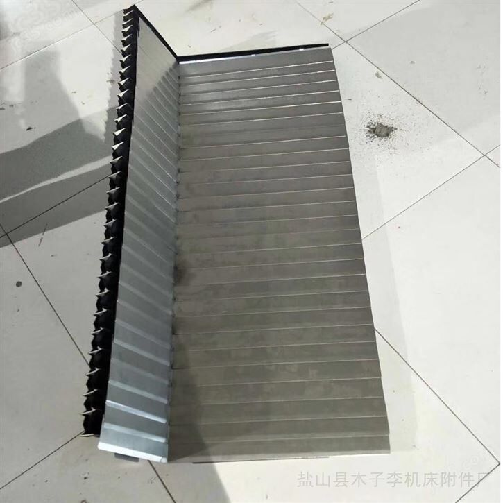 耐高温铠甲伸缩防护罩